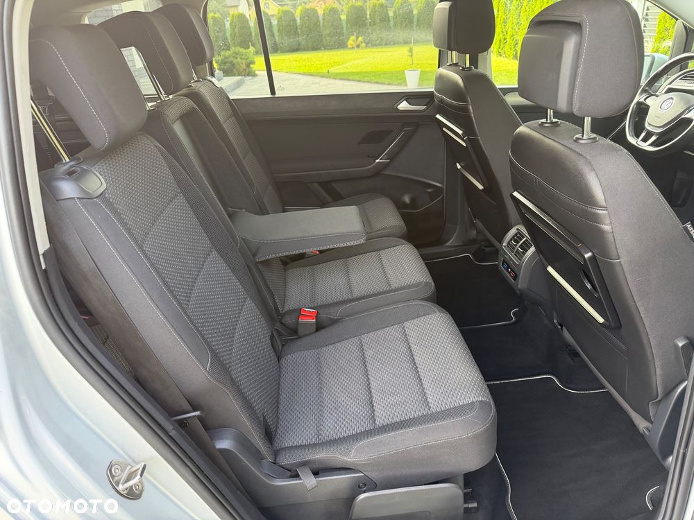 Volkswagen Touran 1.6 TDI BMT Comfortline - 15