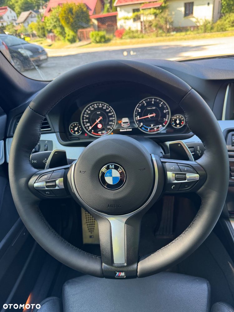 BMW Seria 5 528i xDrive Sport-Aut - 20