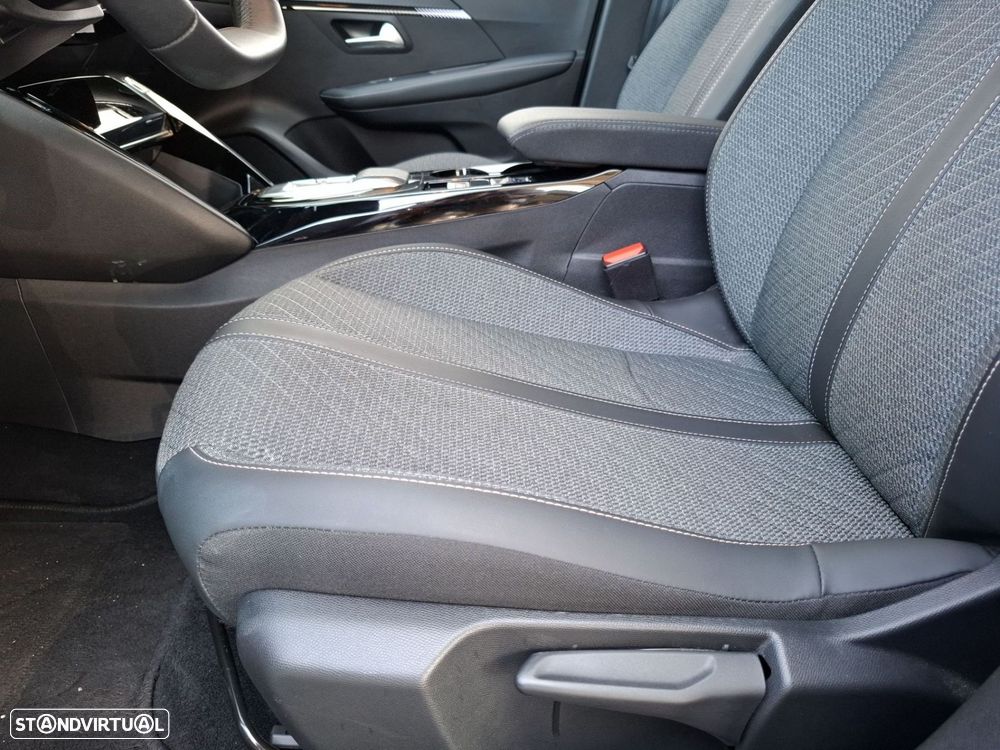 Peugeot 208 1.2 Hybrid Allure e-DCS6 - 25