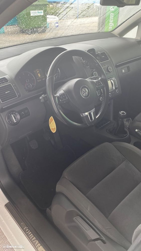 VW Touran 2.0 TDI Blue.Highline 7L - 7