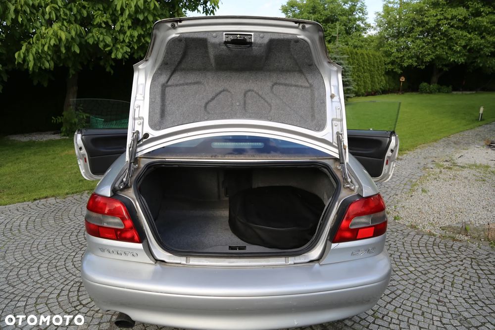 Volvo C70 2.0 - 25
