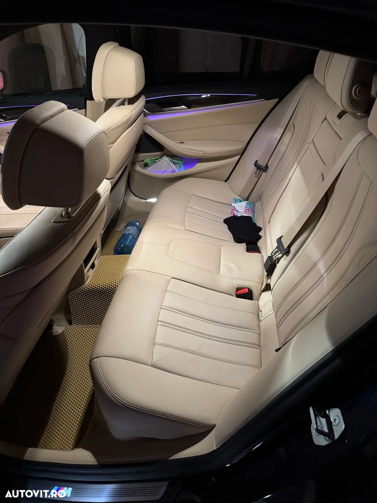 BMW Seria 5 520i AT - 15