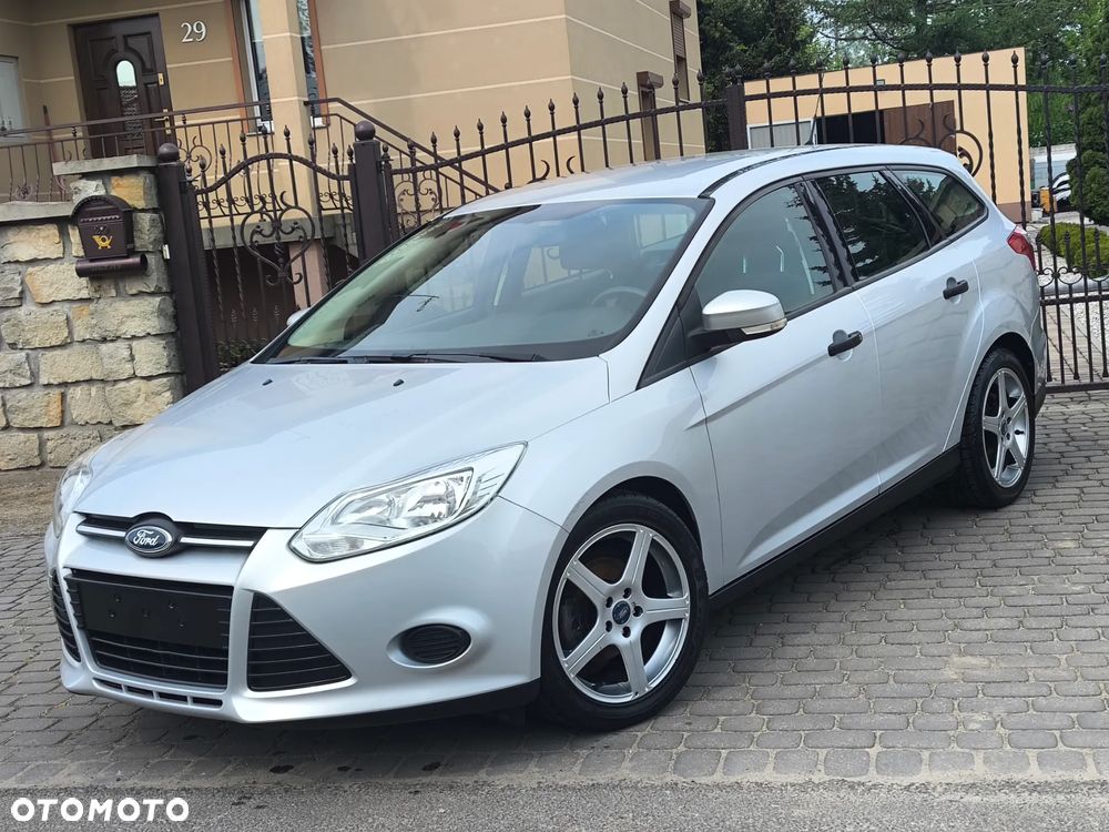 Ford Focus Turnier 1.0 EcoBoost Start-Stopp-System Business Edition - 1