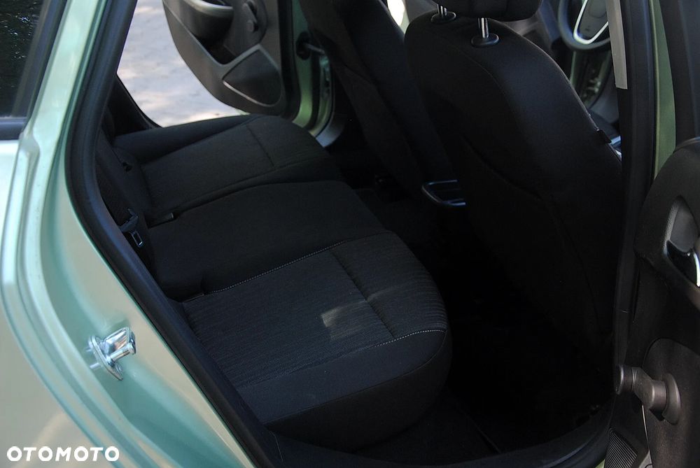 Opel Astra 1.6 Innovation - 9