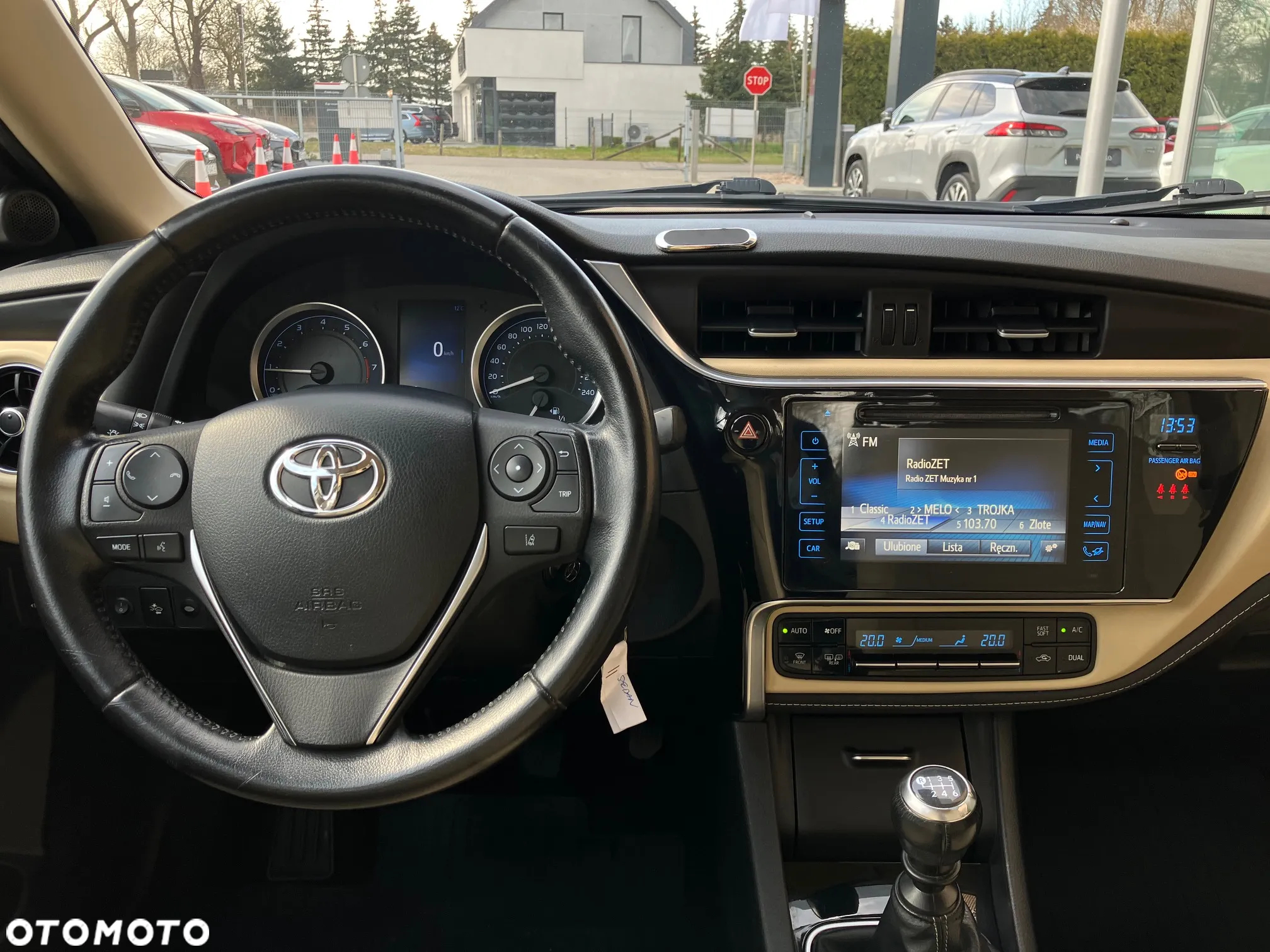 Toyota Corolla 1.6 Comfort - 16