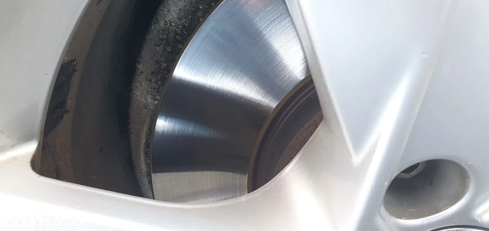 Audi A4 Avant 40 TFSI sport - 33