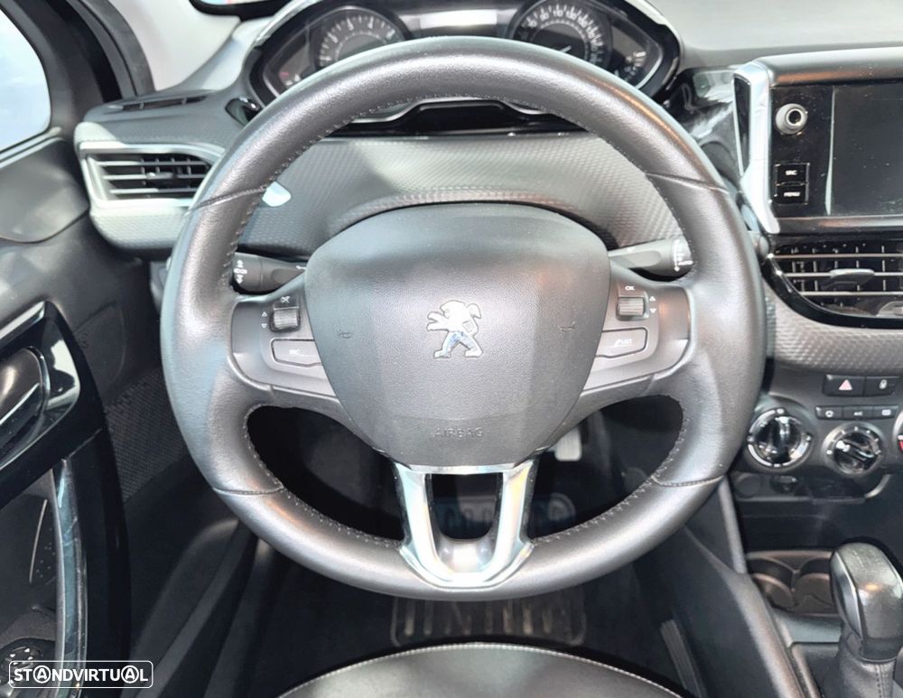 Peugeot 208 1.2 PureTech Style - 7