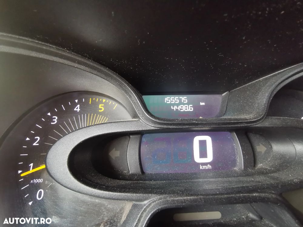 Renault Trafic - 8