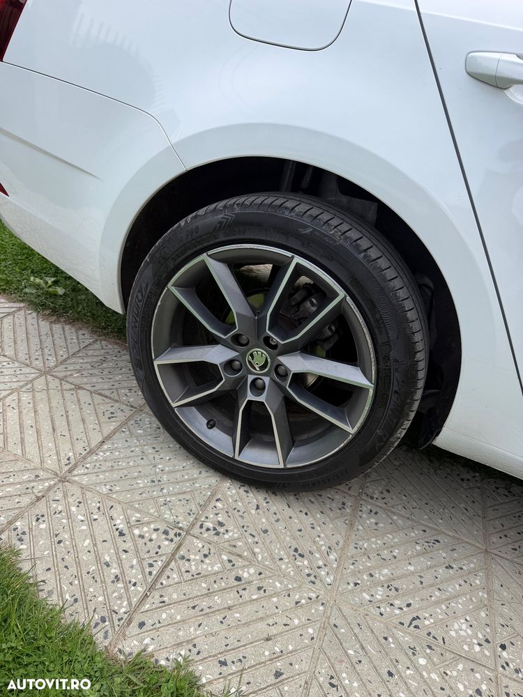 Skoda Octavia 1.6 TDI DSG Style - 11
