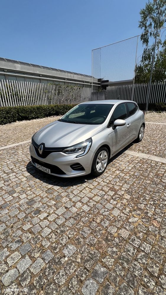 Renault Clio - 1