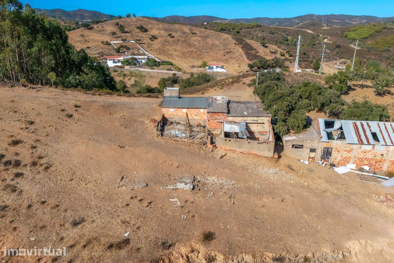 Ruína com 209m2 + Terreno | São Brás de Alportel - Grande imagem: 4/34