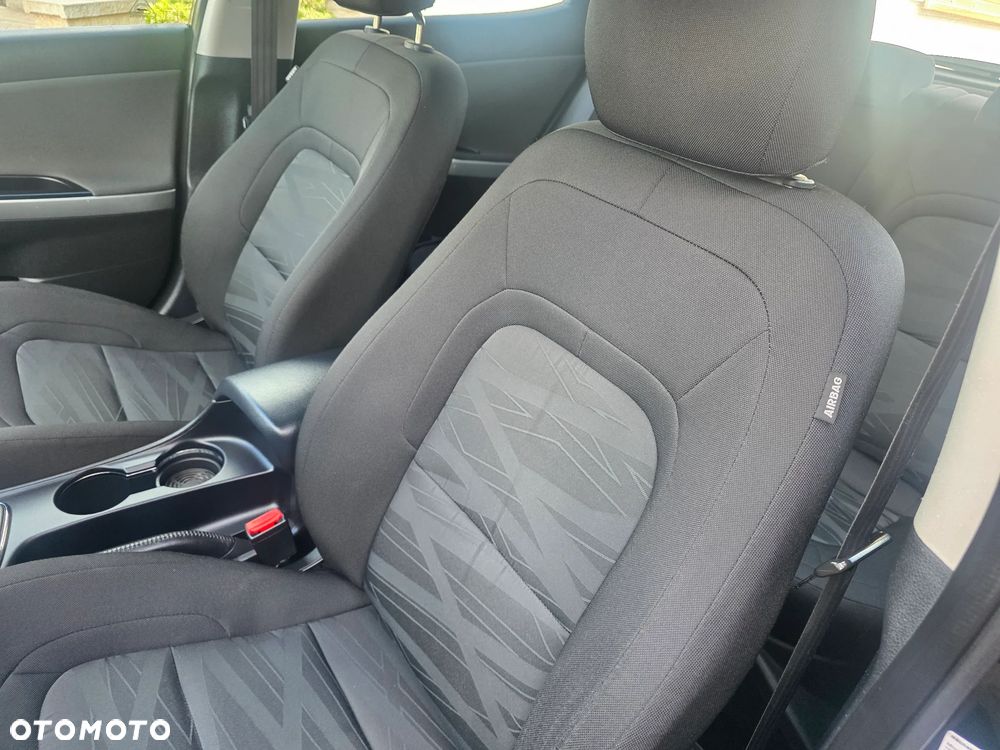 Kia Ceed - 25
