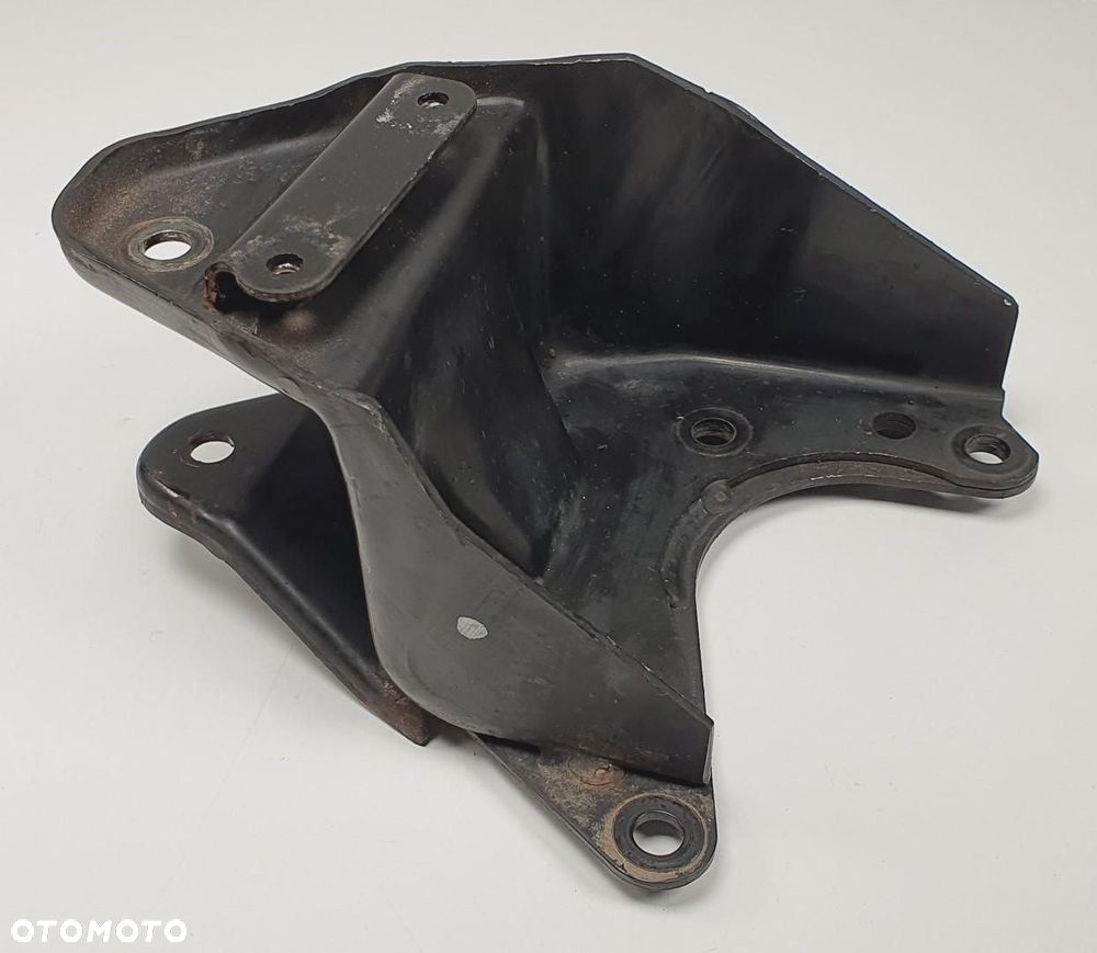 UCHWYT MOCOWANIE WSPORNIK VOLVO V40 I - 2