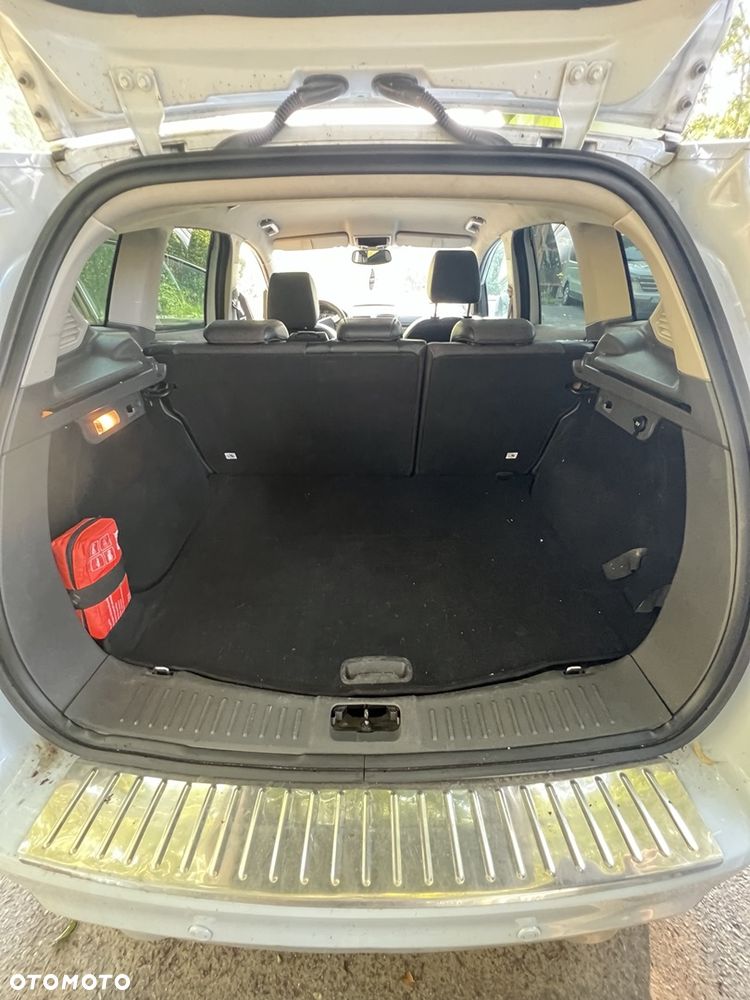 Ford Kuga 2.0 TDCi Titanium FWD - 28