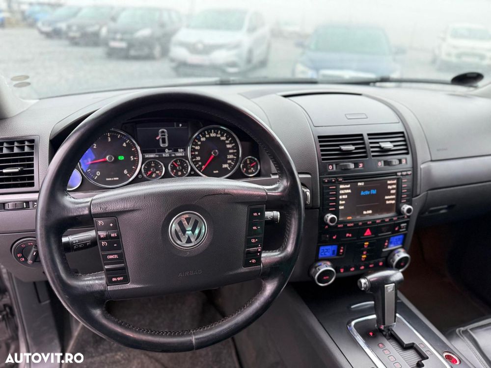 Volkswagen Touareg - 9