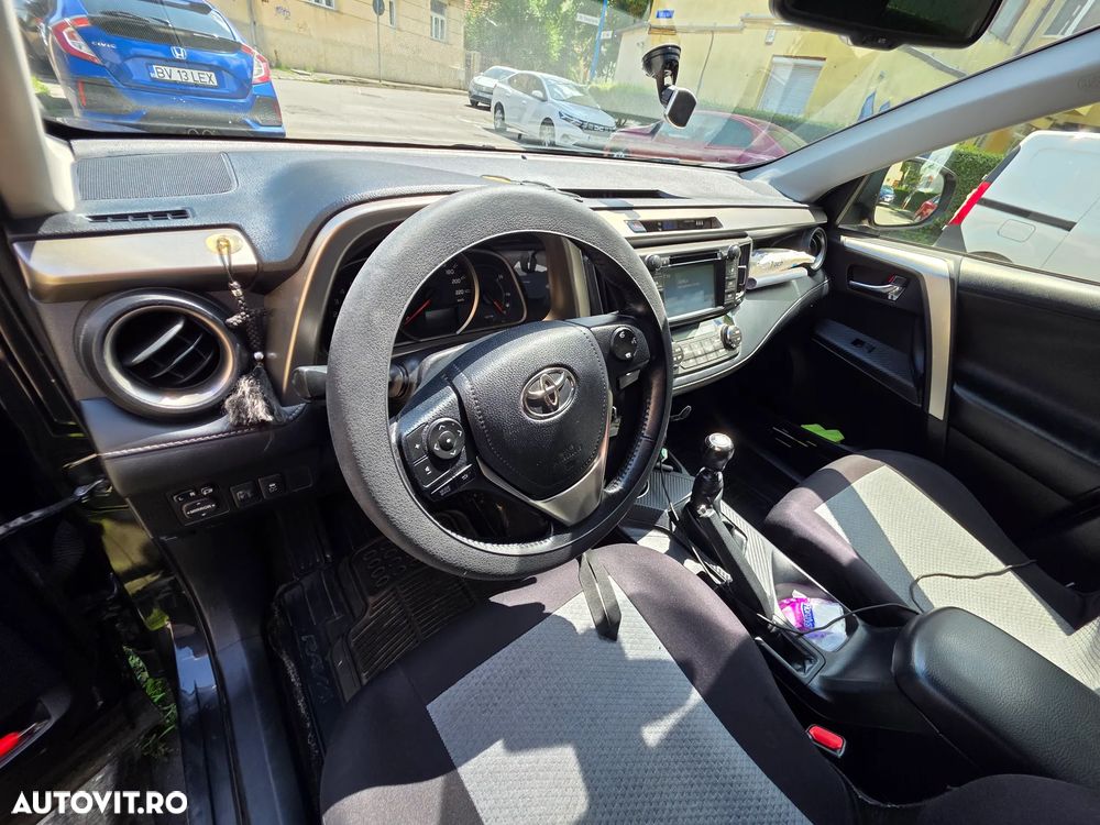 Toyota RAV4 2.0 D-4D 2WD Comfort - 4