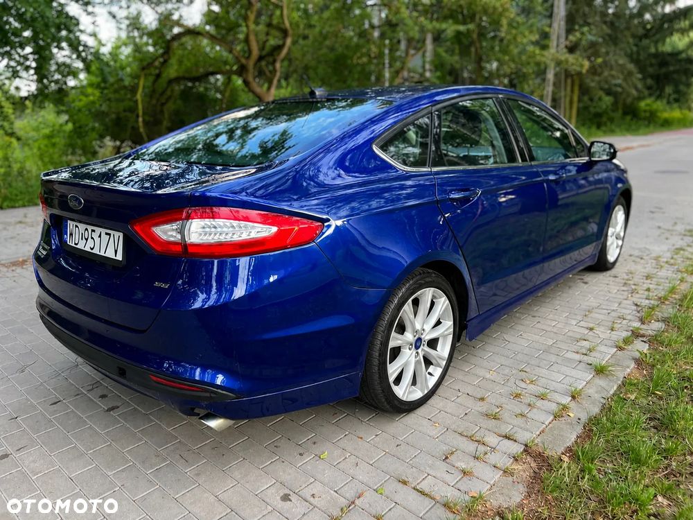 Ford Fusion - 4