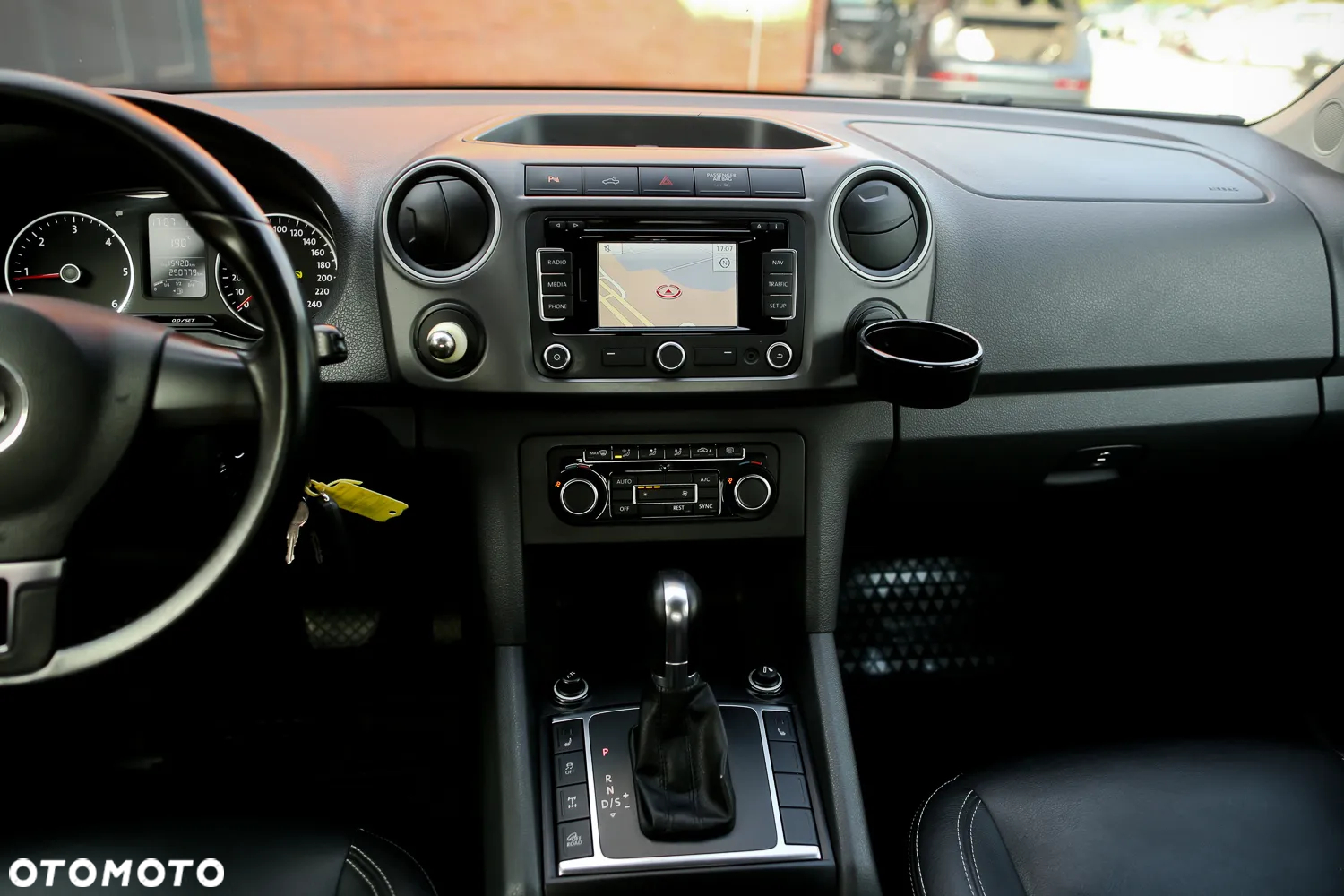 Volkswagen Amarok 2.0 BiTDI 4MOTION Autm Highline - 22