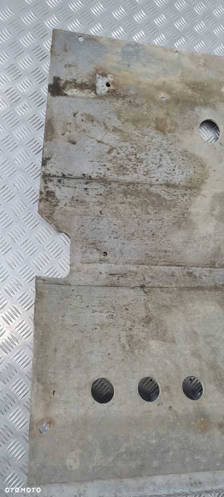 Isuzu D-Max I 3.0 Osłona Dolna Silnika - 7