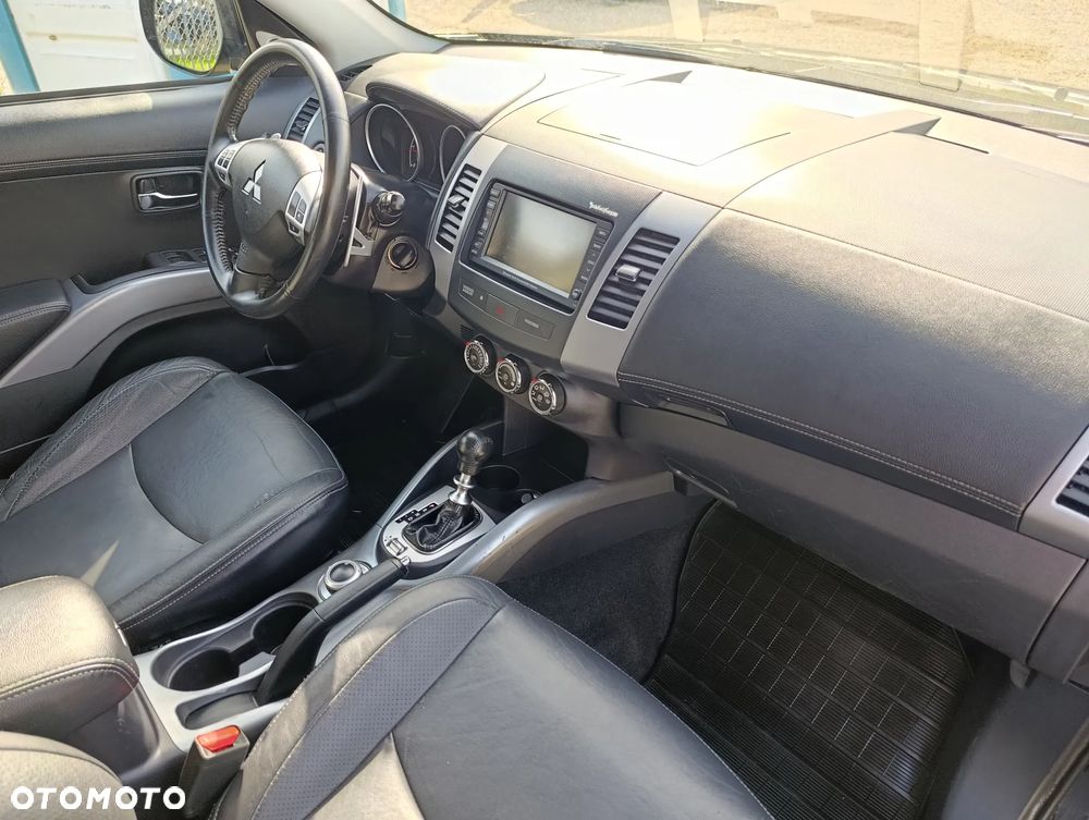Mitsubishi Outlander 2.2 DI-D 4WD Automatik Invite - 15