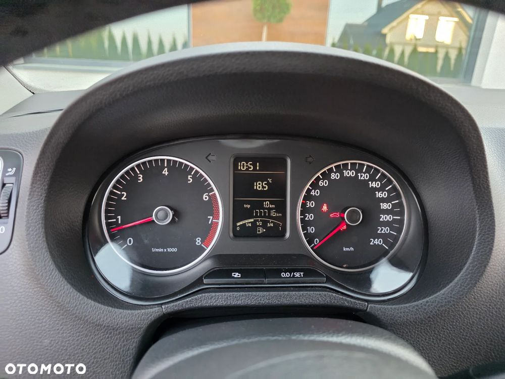 Volkswagen Polo 1.4 16V Comfortline Optimum - 37