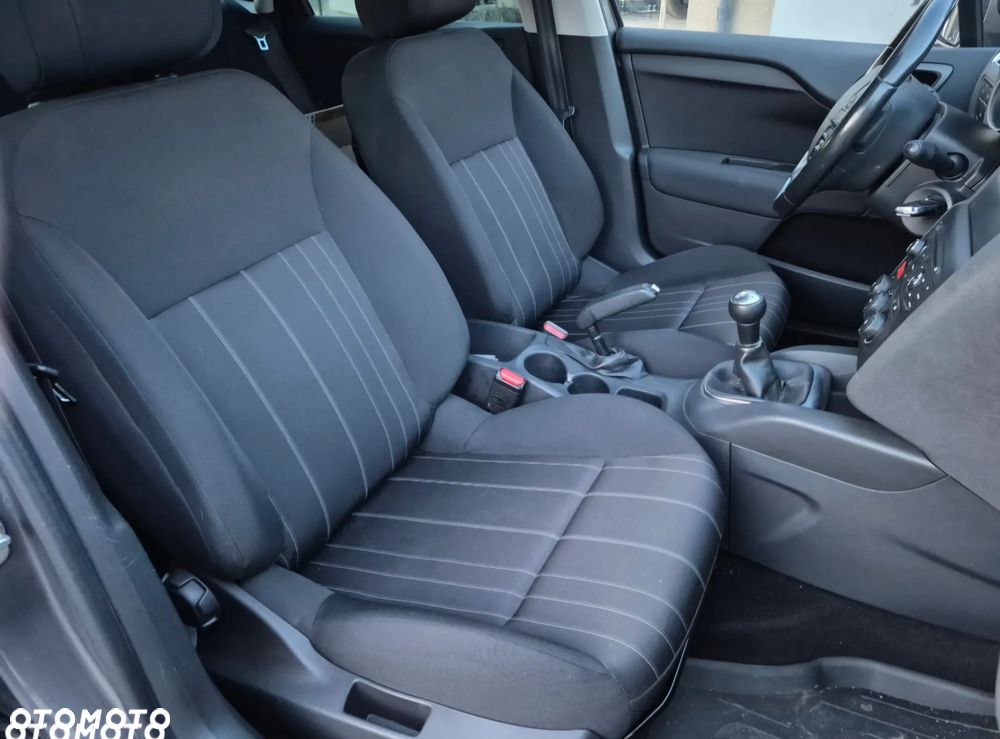Peugeot 2008 - 14