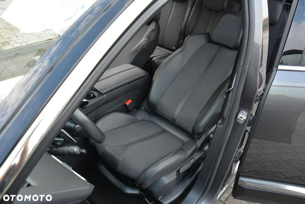 Peugeot 5008 BlueHDi 180 EAT8 GT - 20