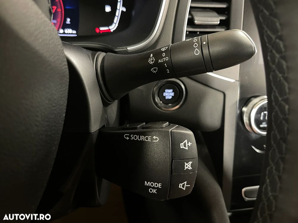 Renault Megane TCe 140 GPF Equilibre - 19