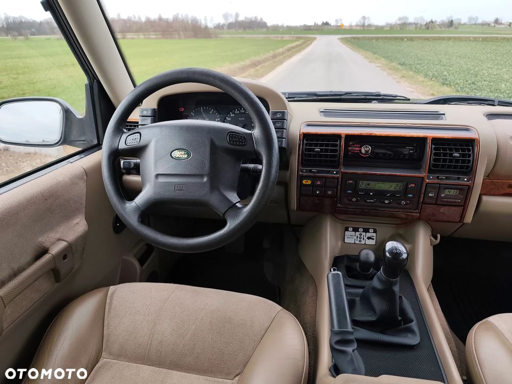 Land Rover Discovery - 16