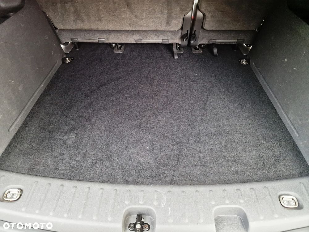 Volkswagen Caddy - 38