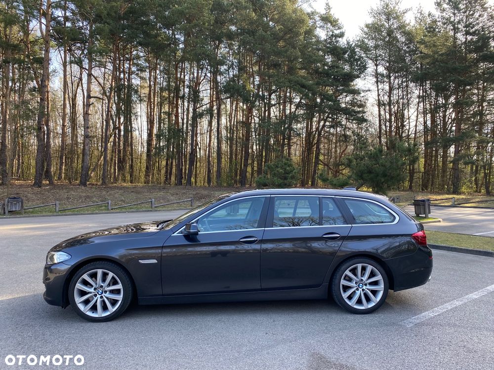 BMW Seria 5 530d xDrive Luxury Line - 1