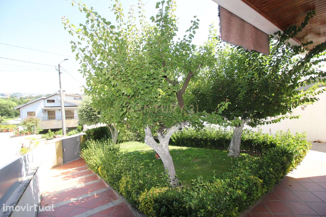 Moradia Geminada em Paredes - Grande imagem: 5/14