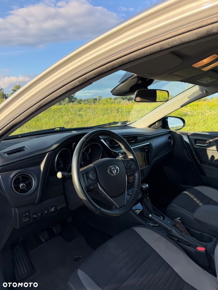 Toyota Auris 1.6 Classic Plus - 19