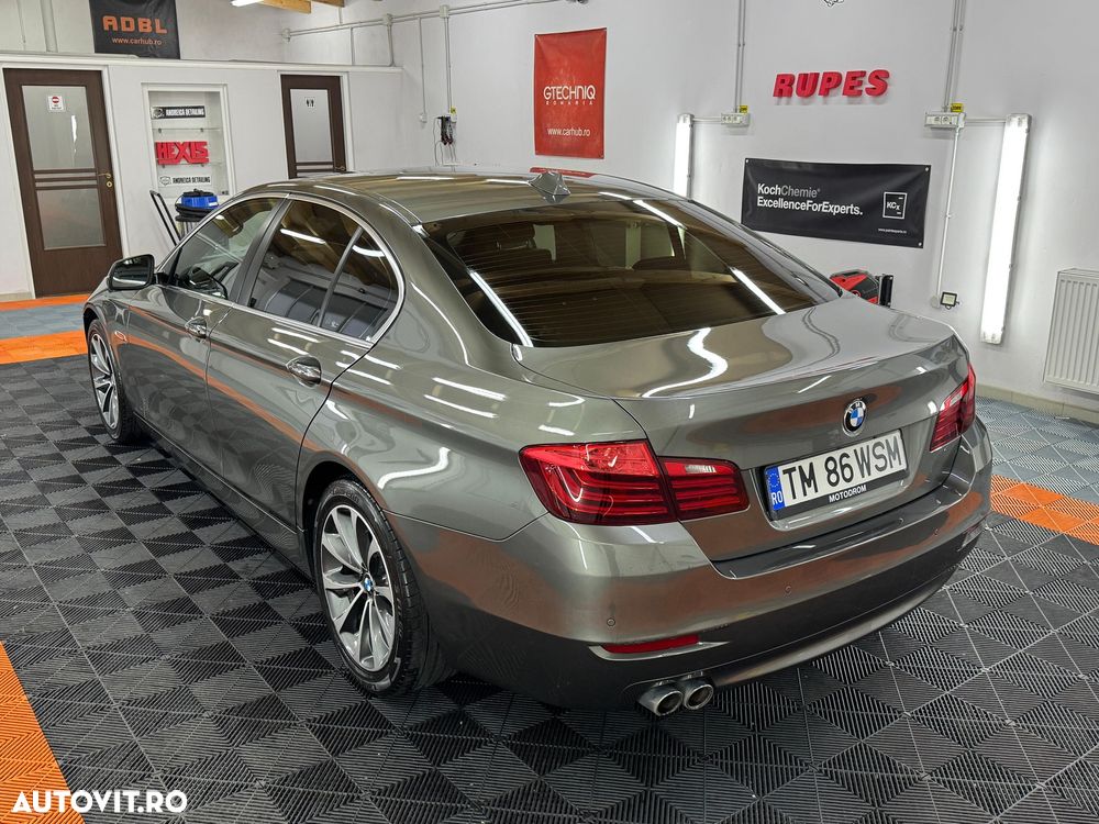 BMW Seria 5 525d Sport-Aut. Luxury Line - 16