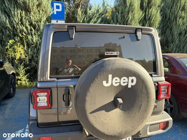 Jeep Wrangler Unlimited GME 2.0 Turbo Sahara - 14