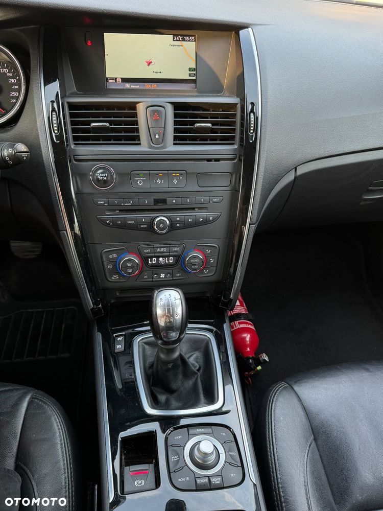 Renault Latitude - 23