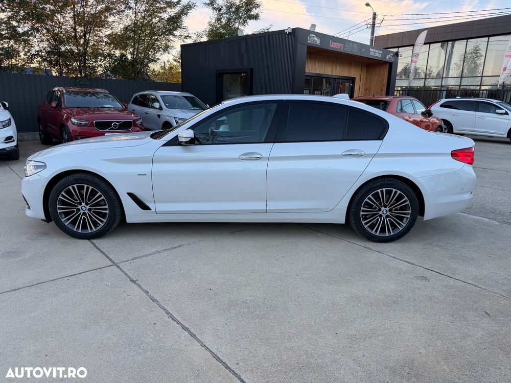 BMW Seria 5 520d xDrive AT - 24