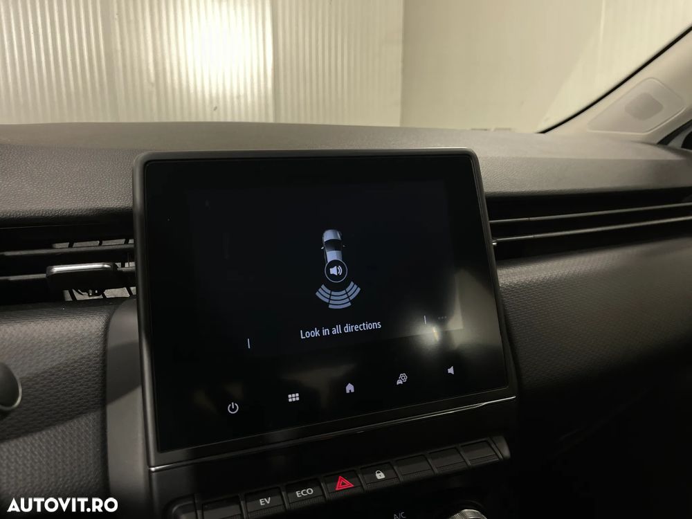 Renault Clio E-TECH Hybrid 140 BUSINESS EDITION - 9