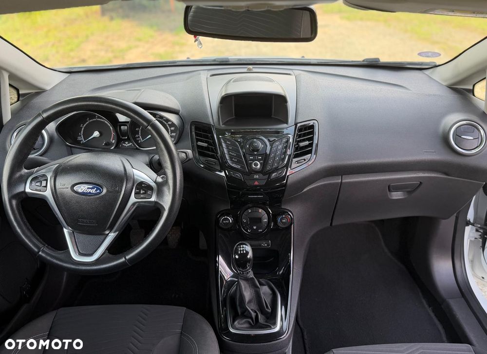 Ford Fiesta 1.0 EcoBoost Titanium - 12