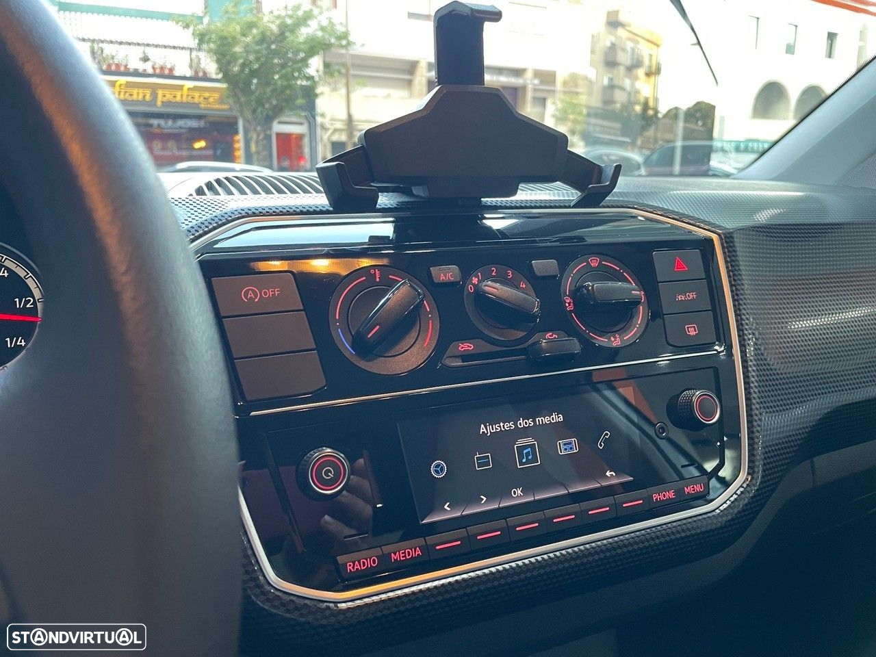 VW Up! 1.0 Move - 19