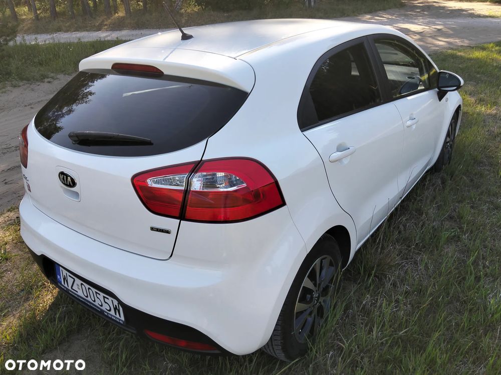 Kia Rio 1.4 crdi M - 4