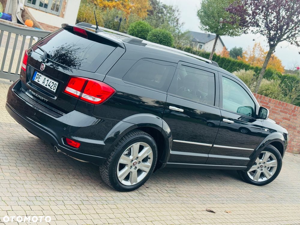 Fiat Freemont 2.0 Multijet Black Code AWD - 25