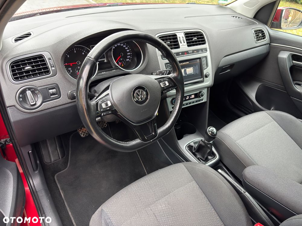 Volkswagen Polo 1.6 TDI Highline - 22