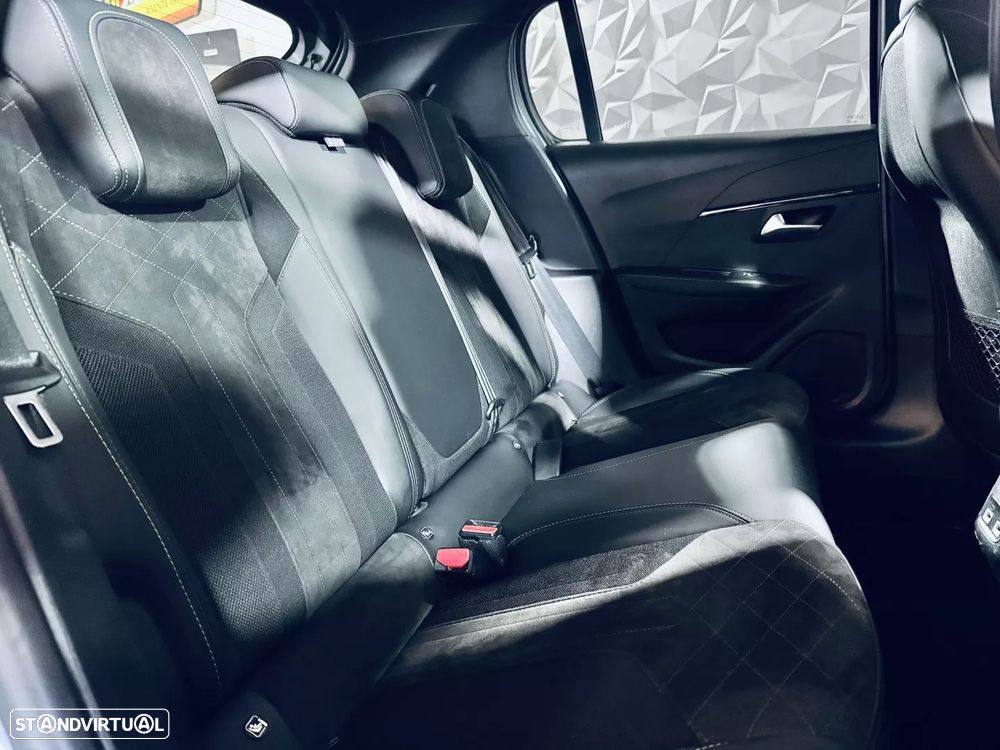 Peugeot 208 PureTech 130 GT Pack - 23