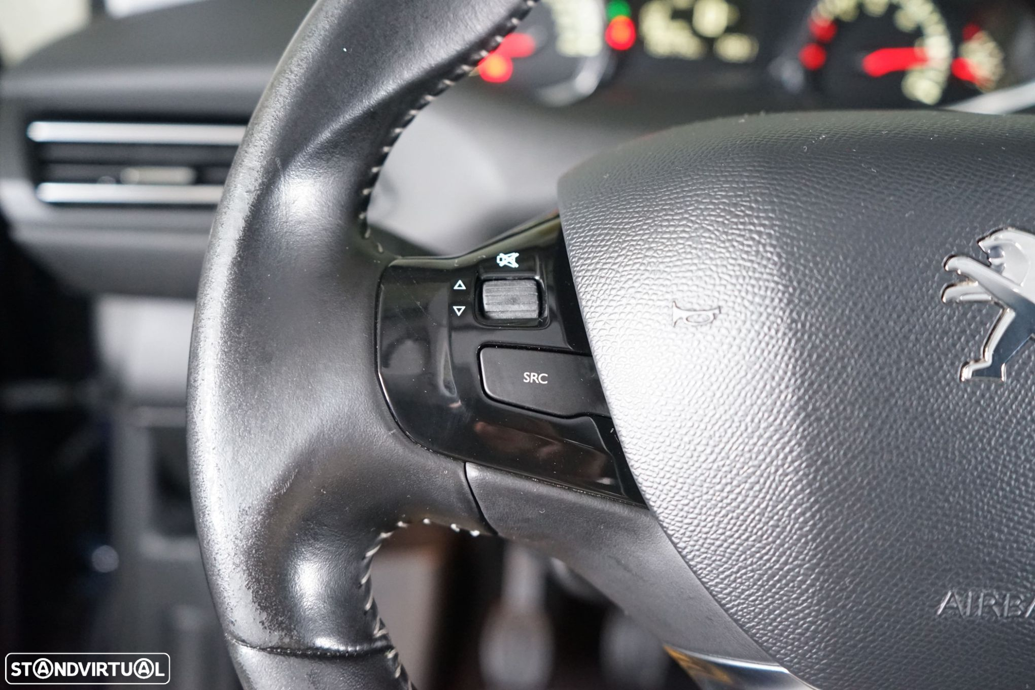 Peugeot 308 SW 1.6 BlueHDi Allure - 23