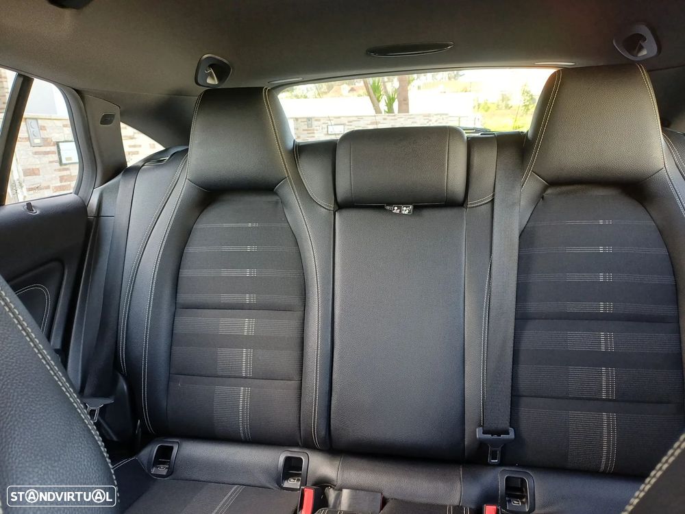 Mercedes-Benz CLA 180 d Peak Edition - 15