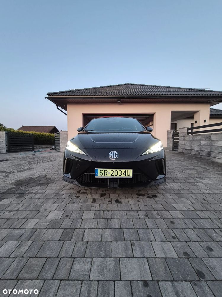 MG 4 Luxury 64 kWh - 5