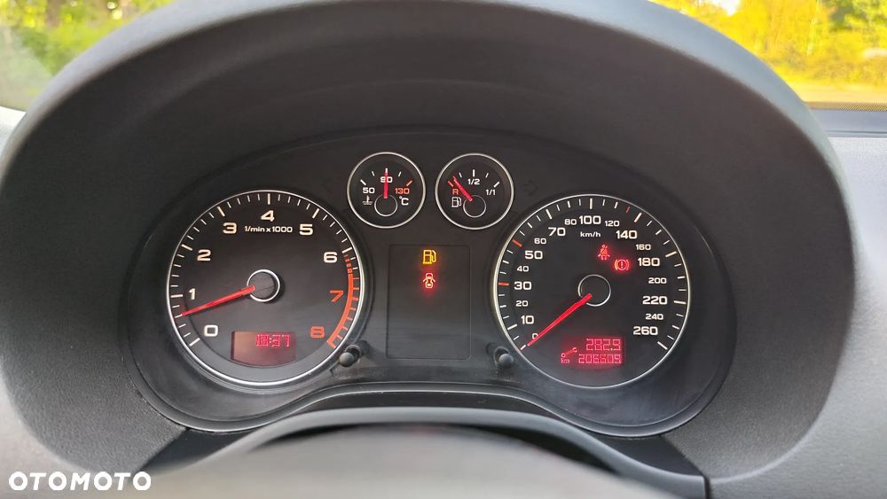 Audi A3 Sportback 1.6 Attraction - 32