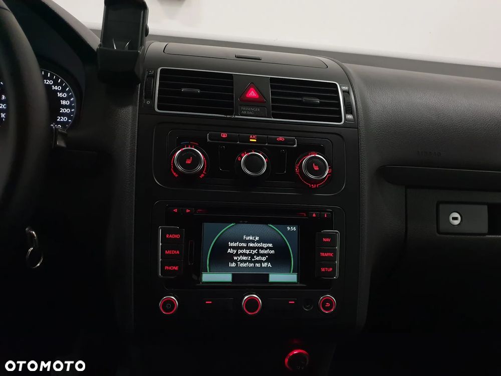 Volkswagen Touran 2.0 TDI DPF Highline - 13