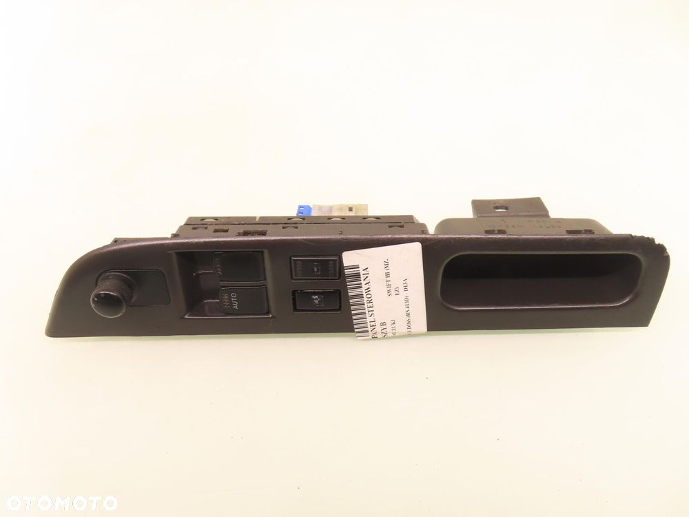 PANEL SZYB SUZUKI SWIFT IV 8376262J11 - 1
